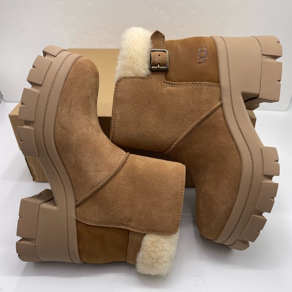UGG WMNS 
W BROOKLYN BUCKLE PLATFORM HIGH HEELS BOOTS CHESTNUT Tan Shearling - Picture 10 of 16